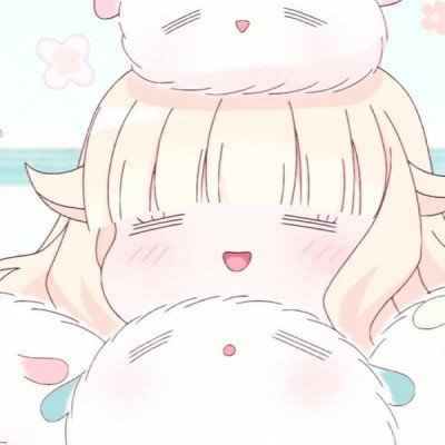 大熊猫雪地叼崽遛弯